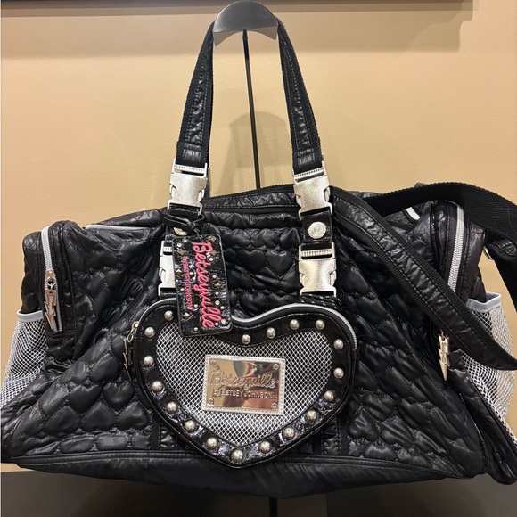 Betseyville by Betsey Johnson Quilted Duffel Bag with Detachable Shoulder Strap - Picture 1 of 8